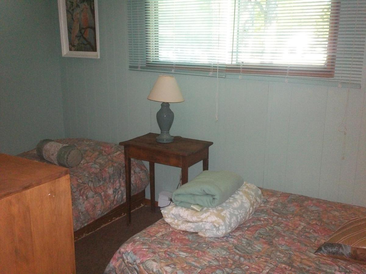 Chalkley'S Sandy Bay Cottage Resort Nipissing Beach Cameră foto