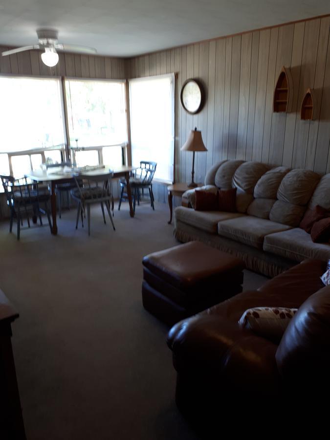 Chalkley'S Sandy Bay Cottage Resort Nipissing Beach Exterior foto