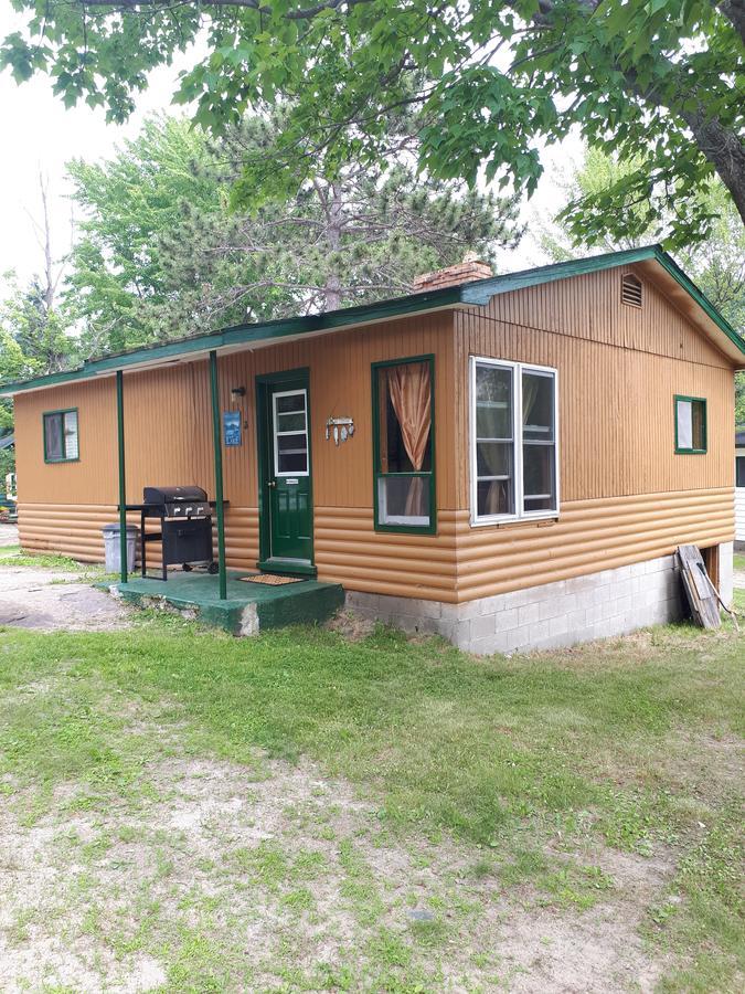 Chalkley'S Sandy Bay Cottage Resort Nipissing Beach Exterior foto