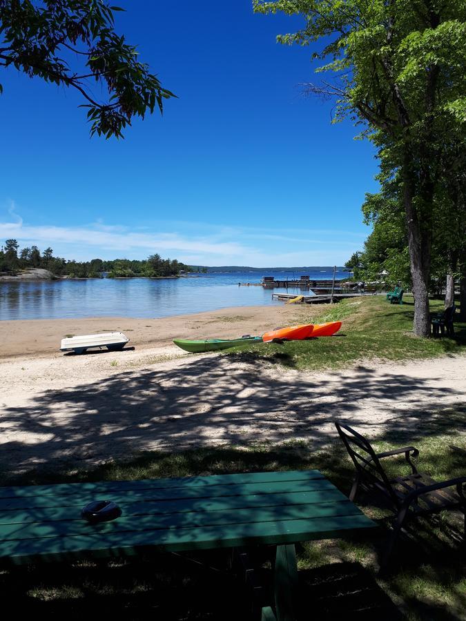 Chalkley'S Sandy Bay Cottage Resort Nipissing Beach Exterior foto